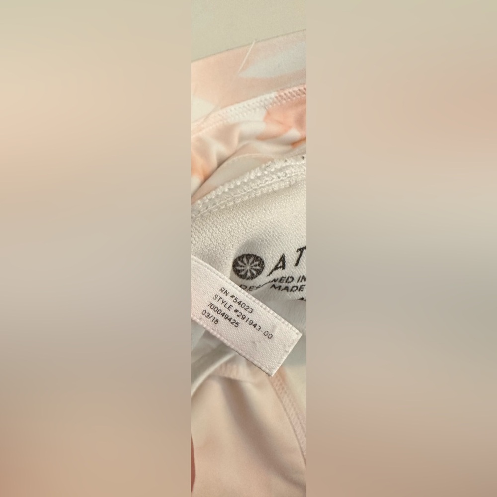 ATHLETA South Beach Kata Shorts Quartz Pink White UPF 50+ Sun Protection Pockets - Picture 7 of 9